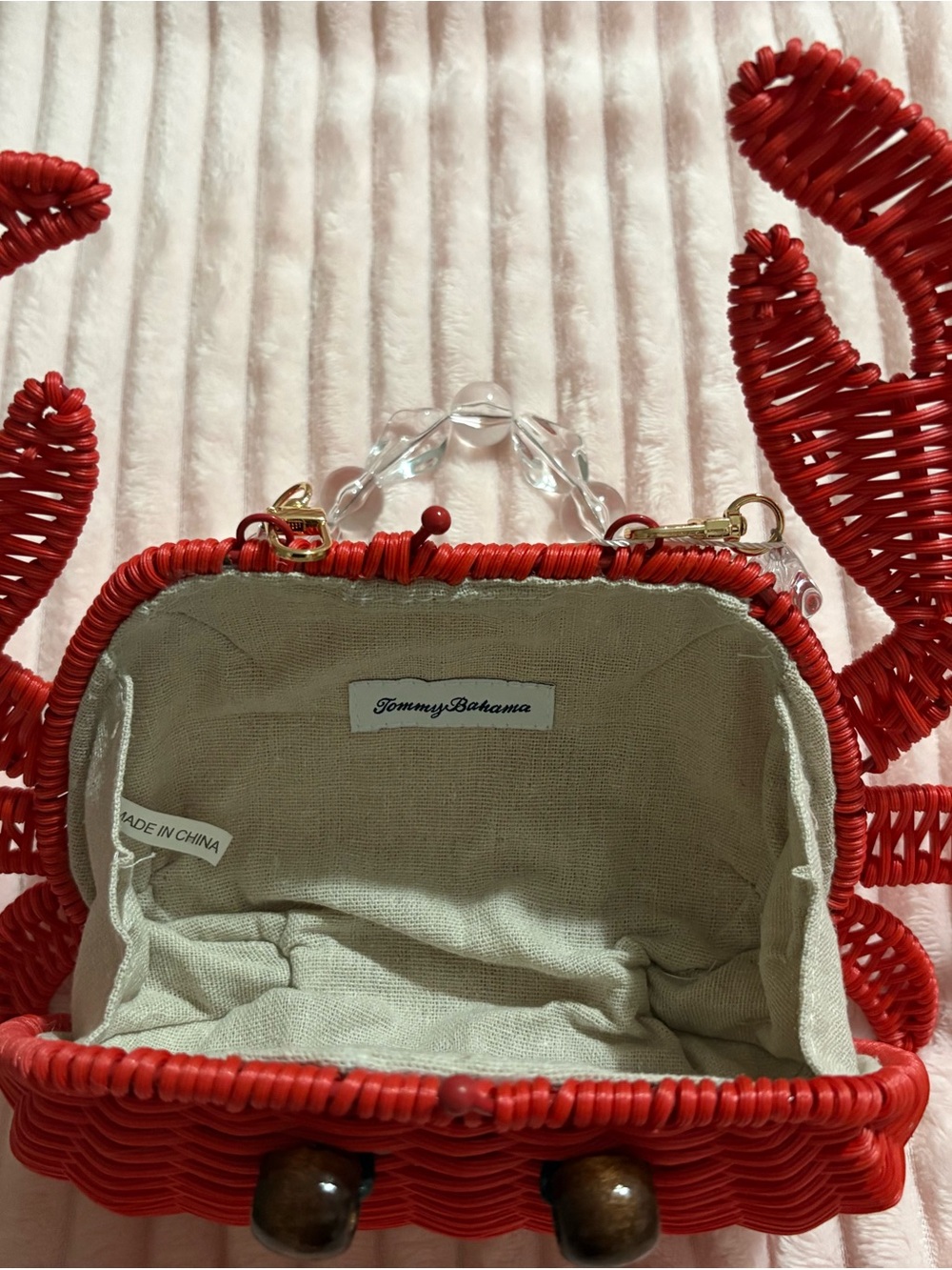 Tommy Bahama Red Woven Crab Crossbody Bag with Clear Beaded Handle - Picture 4 of 5
